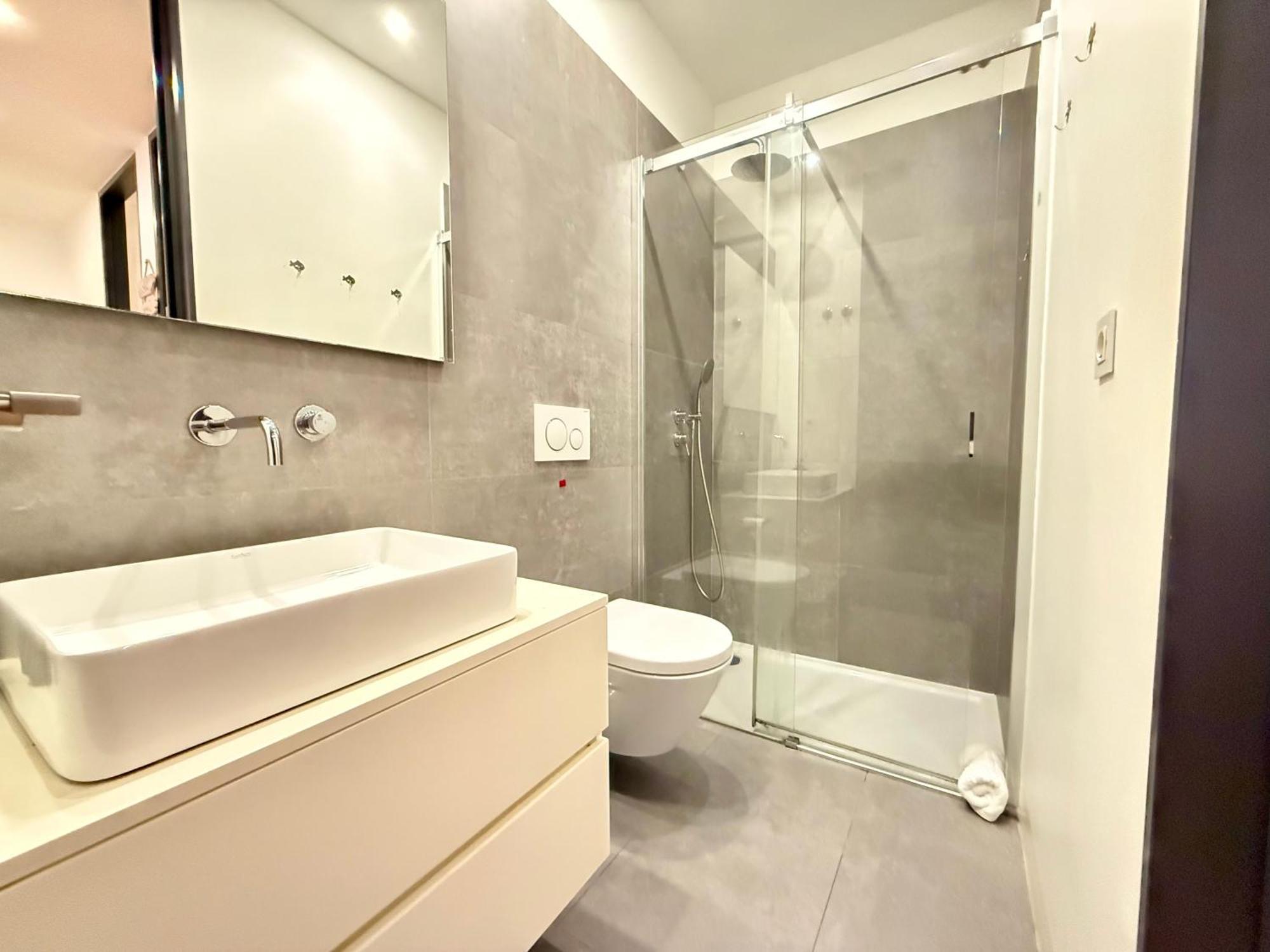 Apto Com 2 Quartos Apartamento